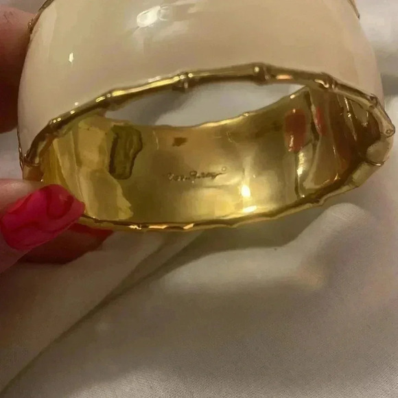 Lilly Pulitzer cream/white enamel and gold bamboo bracelet - Picture 3 of 6